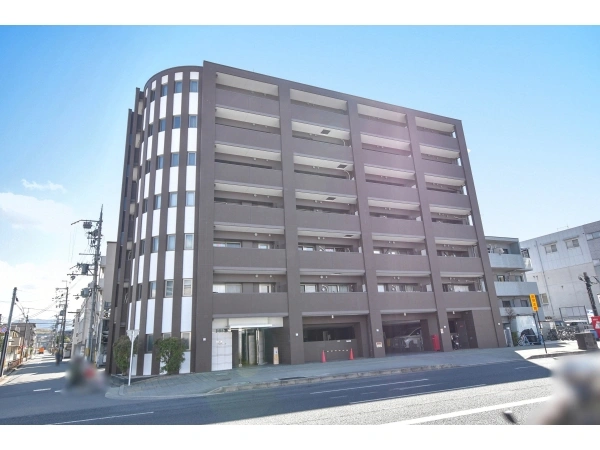 グレース・フリーロア伏見竹田