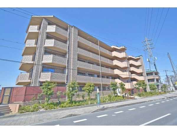 パデシオン三室戸駅前