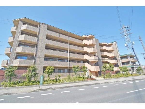 パデシオン三室戸駅前