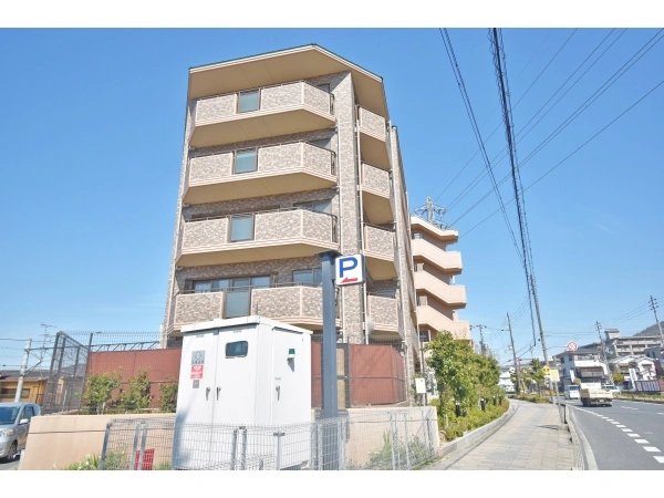 パデシオン三室戸駅前
