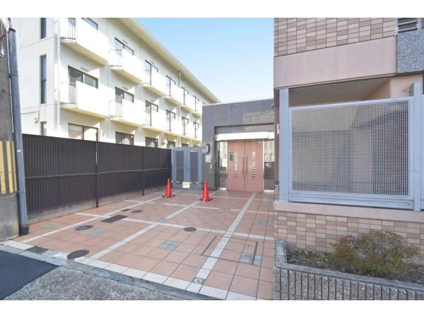 グローバル伊勢田
