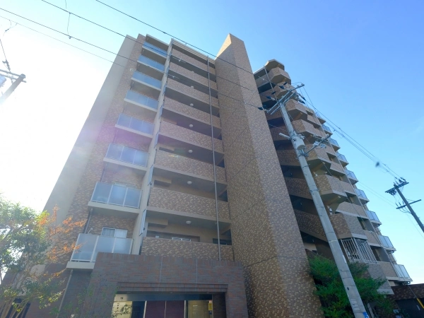 ロイヤルアーク相川