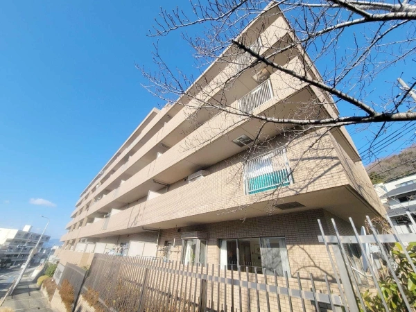アジュール池田五月丘