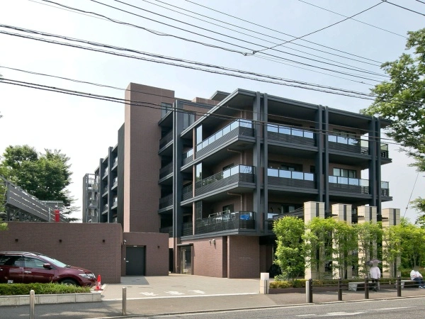 ライオンズ三鷹台　欅テラス