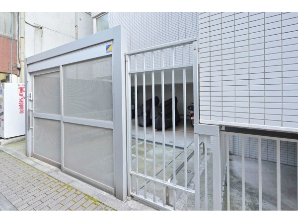 シティインデックス秋葉原 敷地内