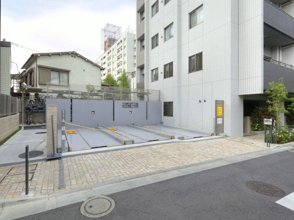 イニシア板橋区役所前