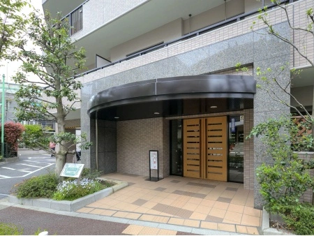 アメニクスメゾンエクレーレ志村三丁目