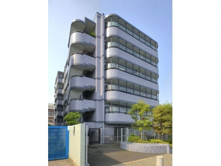 セザール梅島