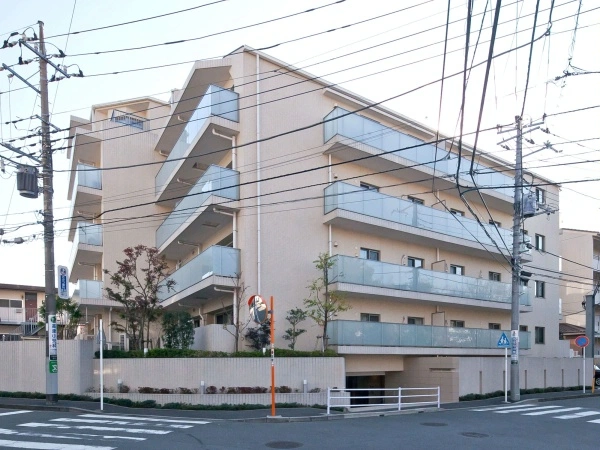 アールブラン十日市場