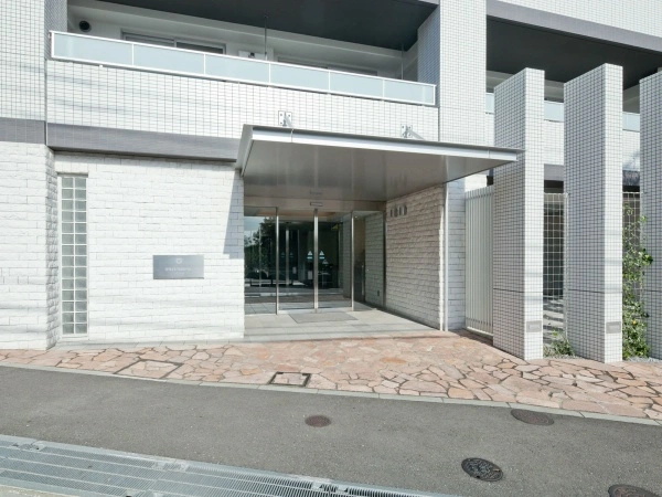 プレミスト上大岡