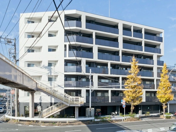 クリオ新杉田