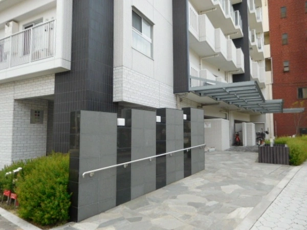 サンメゾン住吉沢ノ町駅前ゲート