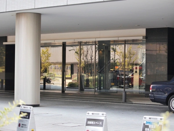 DEUX TOURS CANAL&SPA ドゥトゥール