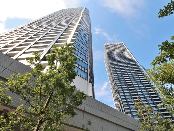 DEUX TOURS CANAL&SPA ドゥトゥール