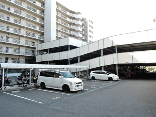 エステムコート高槻グラジオス