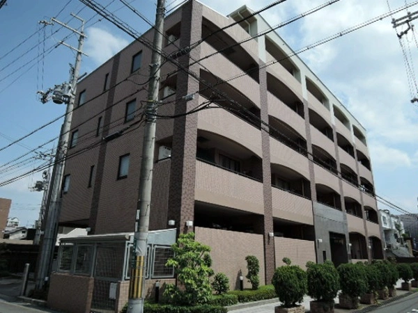 セレブ高槻北園町