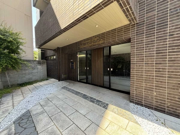プレサンスロジェ高槻上田辺町