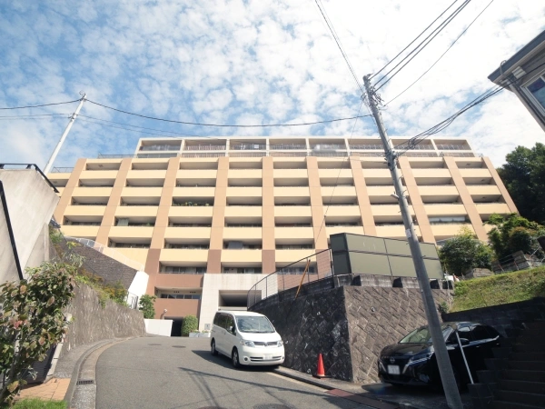 リステージ上大岡