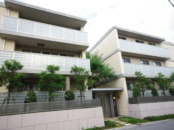 アルス城山　