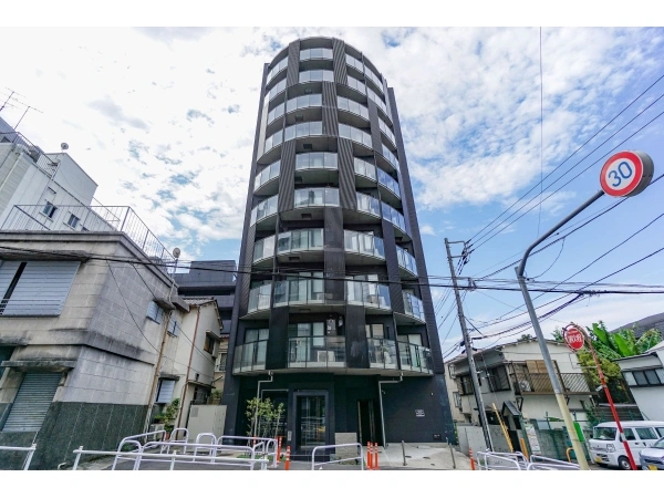 ズーム新宿夏目坂