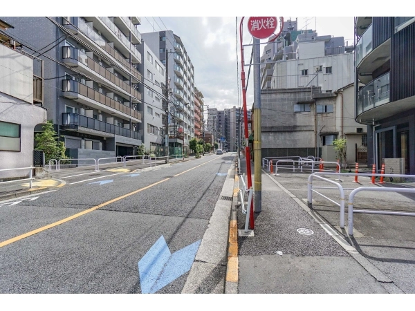 ズーム新宿夏目坂