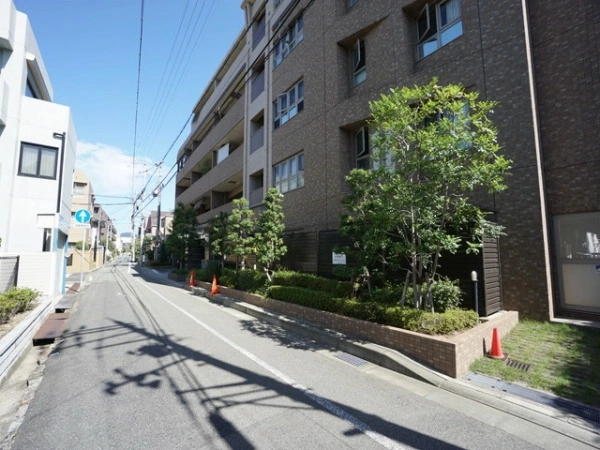 ネバーランド夙川香櫨園セルサス