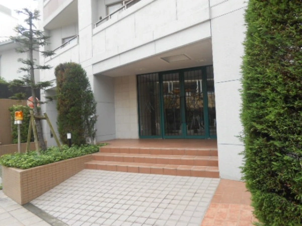 グランプレイズ宝塚南口