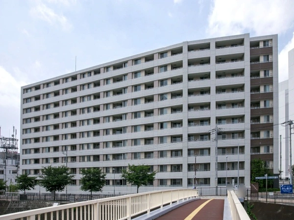 ブランズ戸塚