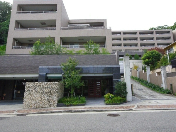 ブランズ苦楽園