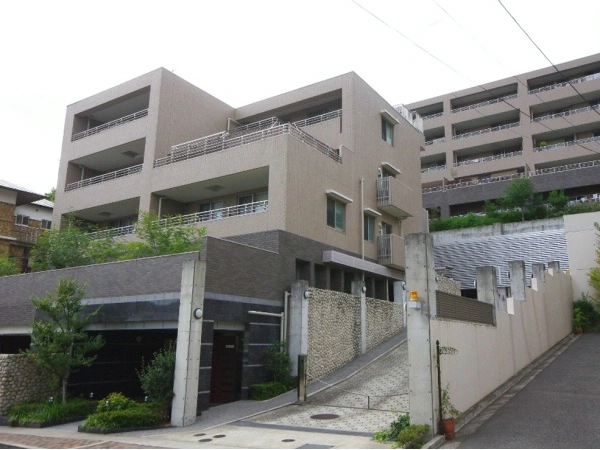 ブランズ苦楽園