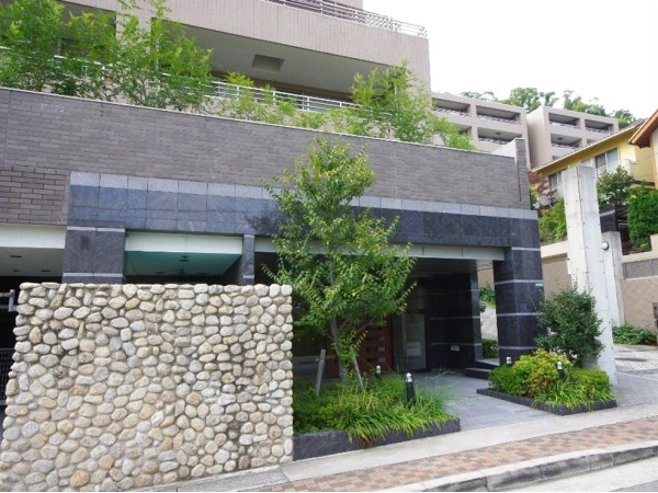 ブランズ苦楽園