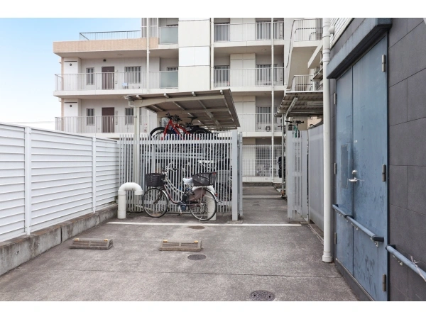 コージーコート浦和