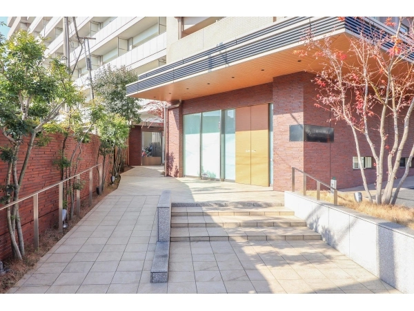 ルピアコート鳩ヶ谷本町