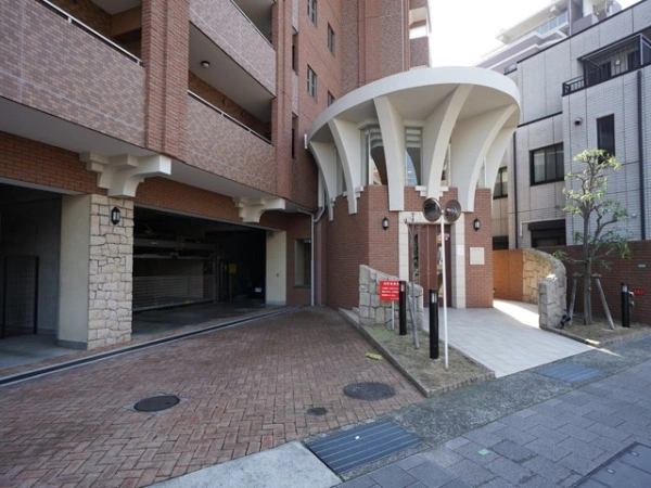 ドルフフェレジア夙川