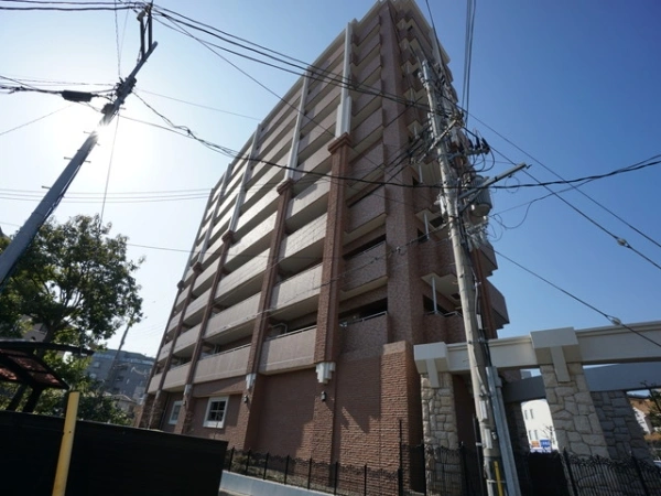 ドルフフェレジア夙川