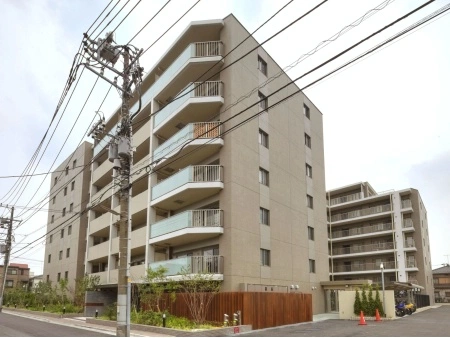 リビオ川崎東門前