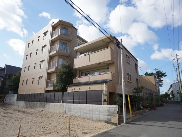 ブランズ香櫨園