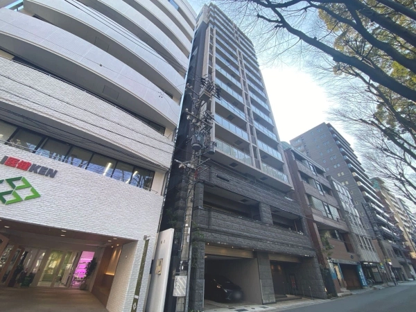 プレサンスロジェ栄白川公園