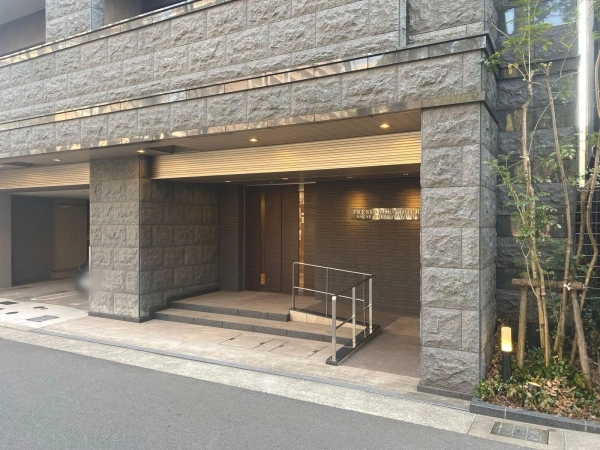 プレサンスロジェ栄白川公園
