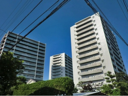 コアロード海老名Vトリアノンタワーズ