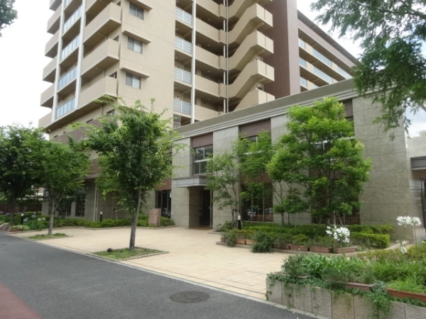 ロイヤルアーク甲子園フローレス