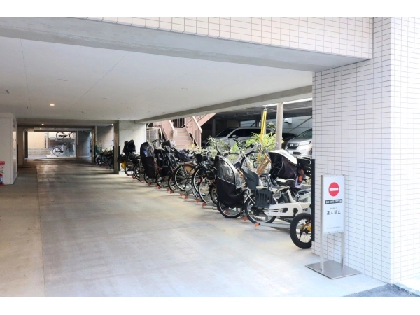 プレシス小岩駅前
