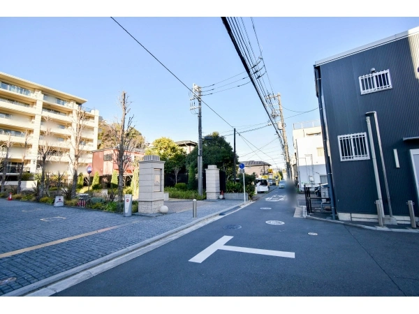 ヴェレーナシティ横浜根岸ザ・フロント