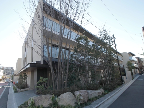 パークホームズ世田谷豪徳寺　翆景邸