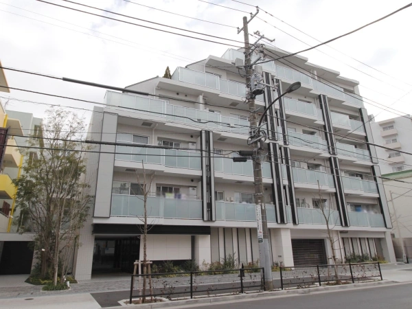 ピアース学芸大学