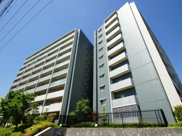 プレミスト南千里津雲台