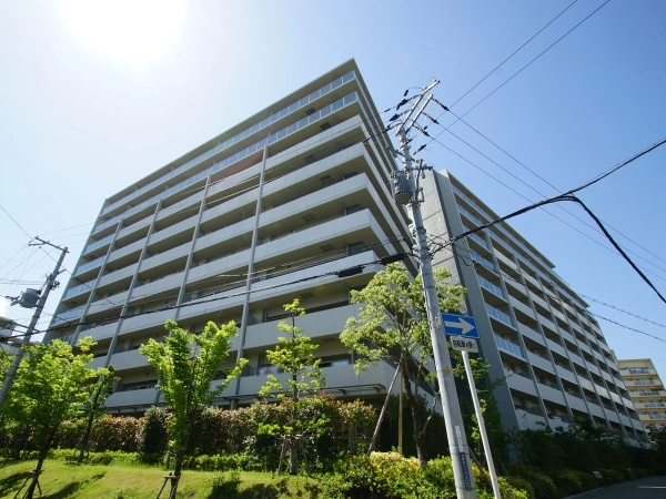 プレミスト南千里津雲台