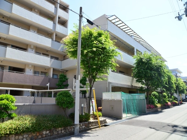 メゾン岡本南