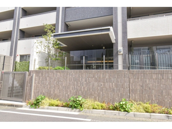 ブランズ横浜十日市場