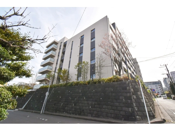 ブランズ横浜十日市場